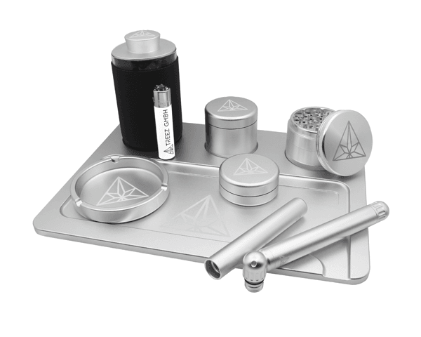 Jetzt ansehen Treez Club Premium 420 Smoke Set 12-in-1 – Hochwertiges Kräuter Zubehör